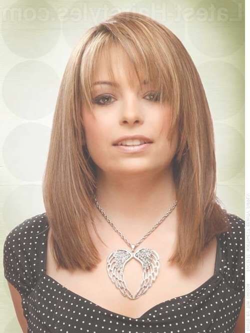 Featured Photo of 2024 Popular Long Layered Bob Haircuts with Bangs