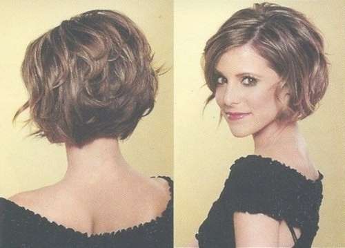Featured Photo of 15 Ideas of Layered Wavy Bob Hairstyles