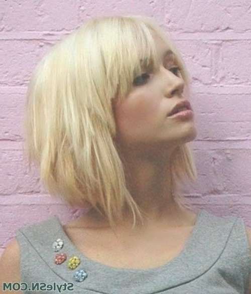 Best 25+ Medium Bob Bangs Ideas On Pinterest | Medium Bob With Intended For Mid Length Bob Hairstyles With Bangs (View 7 of 15)