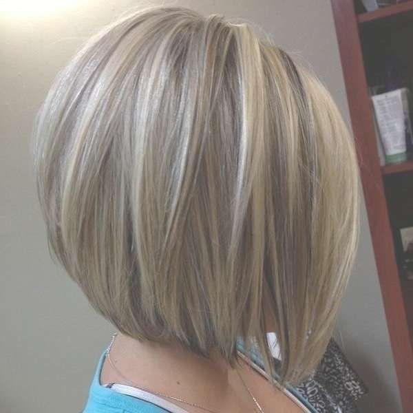 Best 25+ Medium Stacked Bobs Ideas On Pinterest | Medium Stacked Throughout Cute Medium Bob Hairstyles (View 12 of 15)