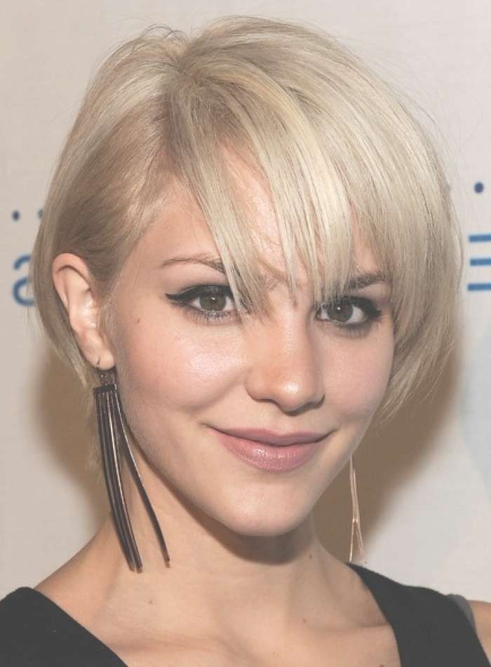 Short Hairstyles For Thick Hair Women : 7 Short Thick Hairstyles In Bob Haircuts For Thick Coarse Hair (View 9 of 15)