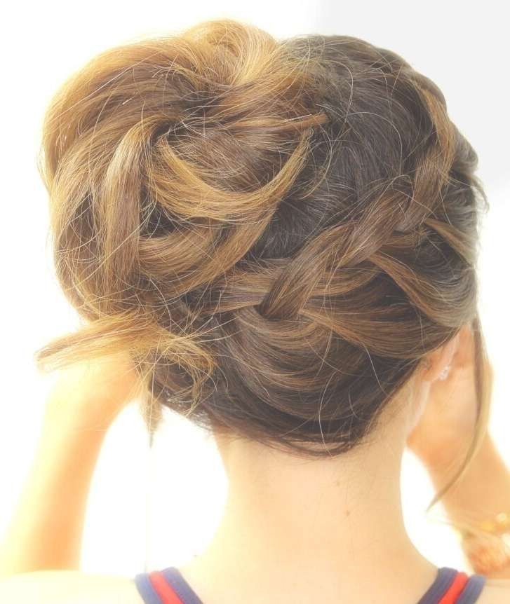 18 Quick And Simple Updo Hairstyles For Medium Hair – Popular Haircuts Regarding Recent Updo Medium Hairstyles (Photo 9 of 15)