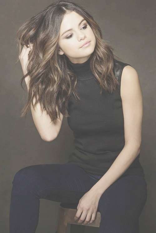 20 Attractive Selena Gomez Hairstyles (With Pictures) Inside Most Recent Selena Gomez Medium Haircuts (View 17 of 25)