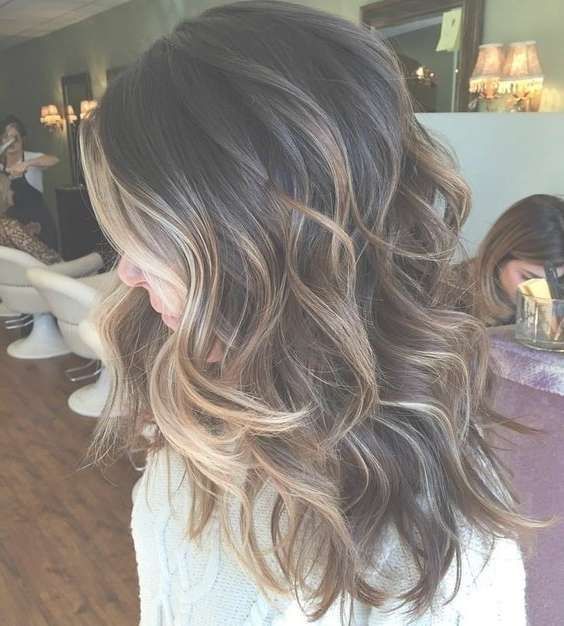 20 Lovely Medium Length Haircuts For 2017: Meidum Hair Styles For Regarding Most Popular Dramatic Medium Haircuts (Photo 25 of 25)