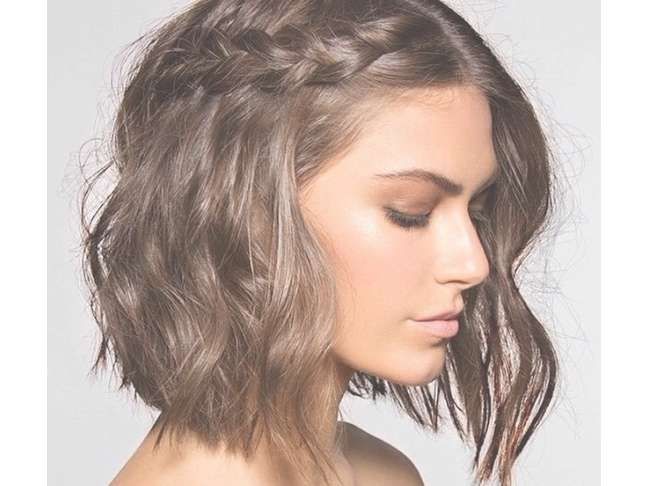 20 Super Stylish (& Easy) Medium Length Haircuts With Regard To Latest Low Maintenance Medium Hairstyles (View 14 of 25)