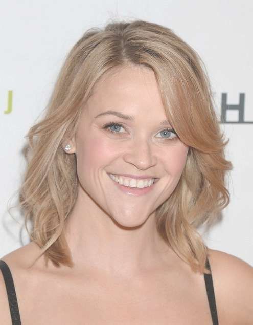 2014 Reese Witherspoon Medium Hairstyles: Side Swept Long Fringe Pertaining To Most Popular Side Swept Medium Hairstyles (View 15 of 15)