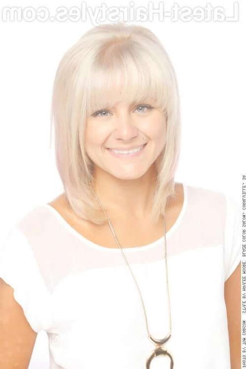 22 Best Medium Length Hairstyles For Thin & Fine Hair (2018 Ideas) Within Recent Medium Hairstyles For Fine Hair With Bangs (Photo 4 of 25)
