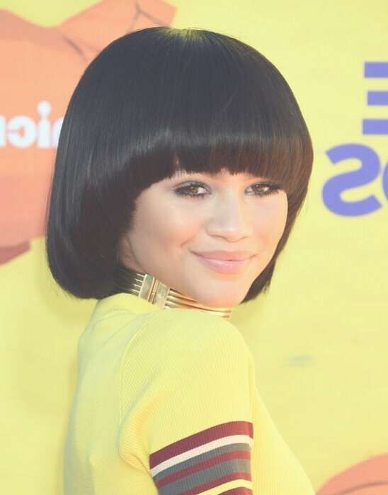 22 Flattering Hairstyles For Round Faces – Pretty Designs Intended For Zendaya Bob Haircuts (Photo 24 of 25)