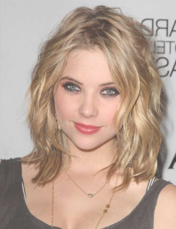 25 Most Superlative Medium Length Layered Hairstyles – Hottest For Most Popular Medium Haircuts In Layers (Photo 19 of 25)