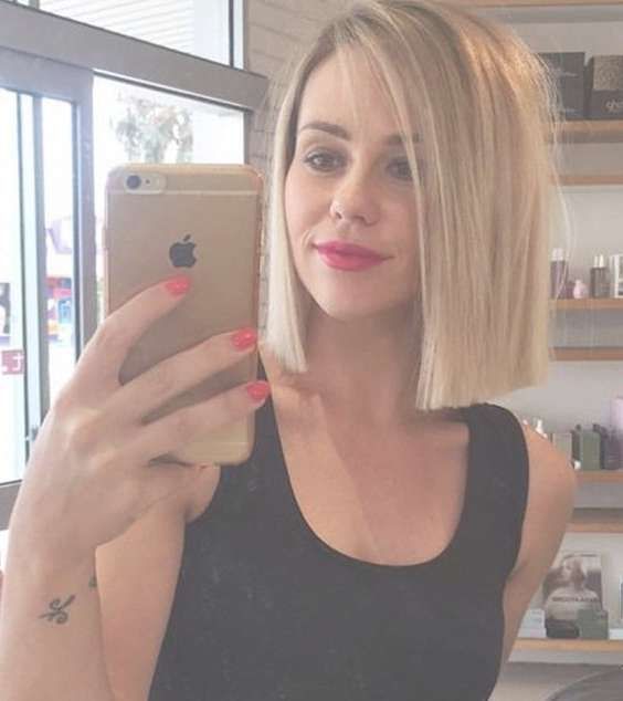 30 Amazing Blunt Bob Hairstyles To Rock This Summer (short Inside Most Current Blunt Medium Haircuts (Photo 21 of 25)
