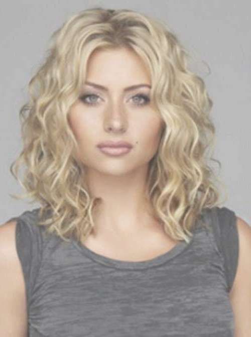 35 Medium Length Curly Hair Styles | Hairstyles & Haircuts 2016 – 2017 Pertaining To Most Up To Date Medium Haircuts With Curly Hair (View 2 of 25)
