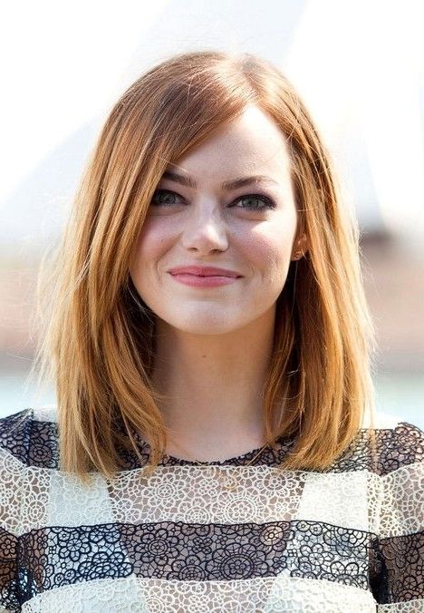 37 Emma Stone Hairstyles To Inspire Your Next Makeover | Longer Inside Most Popular Medium Hairstyles Round Face (View 1 of 25)