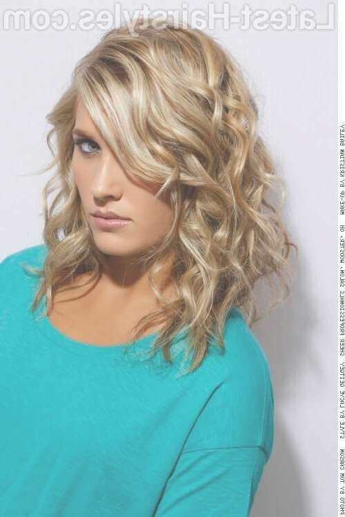 37 Perfect Hairstyles For Thick Hair (popular For 2018) With Regard To Latest Medium Haircuts For Thick Curly Hair (View 21 of 25)