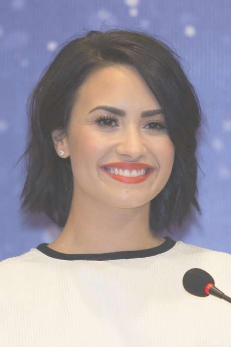 40 Best Medium Bob Hairstyles | Hairstyles Update For Most Up To Date Demi Lovato Medium Haircuts (View 22 of 25)