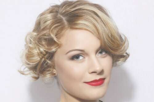 41 Pin Up Hairstyles That Scream "retro Chic" (tutorials Included) In 2018 50s Medium Hairstyles (View 23 of 25)