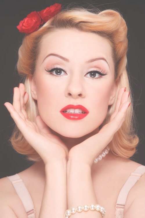 41 Pin Up Hairstyles That Scream "retro Chic" (tutorials Included) Pertaining To Latest 50s Medium Hairstyles (View 5 of 25)