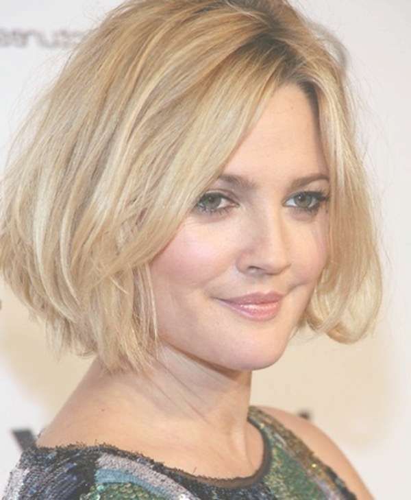 50 Beautiful Hairstyles That Enhance Your Round Face. (View 2 of 25)