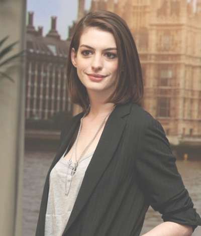 Anne Hathaway Medium Hair | New Prom Cellebrity Hairs Within Latest Anne Hathaway Medium Haircuts (View 18 of 25)