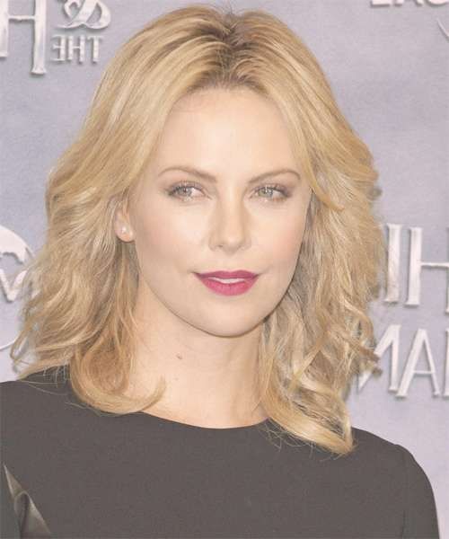 Charlize Theron's Best Hairstyles To Copy In 2017 | Hairstyles With Regard To Best And Newest Charlize Theron Medium Haircuts (View 7 of 15)
