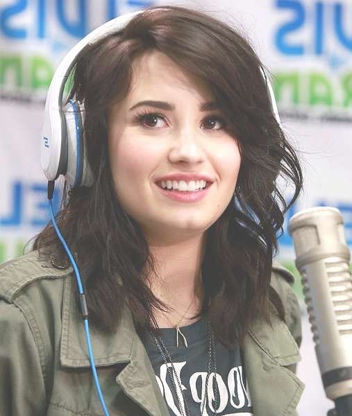 Demi Lovato's Changing Hair | Billboard Pertaining To Newest Demi Lovato Medium Haircuts (Photo 19 of 25)
