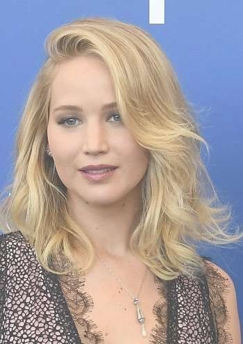 Hairstyles: Jennifer Lawrence – Medium Layered Hairstyle Inside Current Jennifer Lawrence Medium Haircuts (View 14 of 25)
