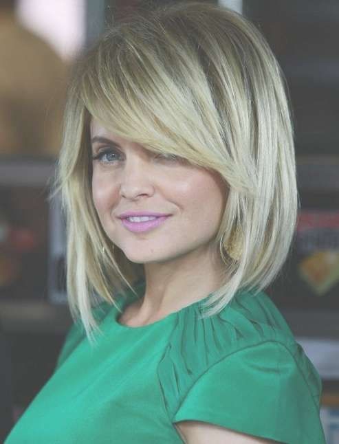 Layered Bob Hairstyle With Side Swept Bangs For Medium/thick Hair With Most Up To Date Medium Haircuts With Layers And Side Swept Bangs (View 3 of 25)