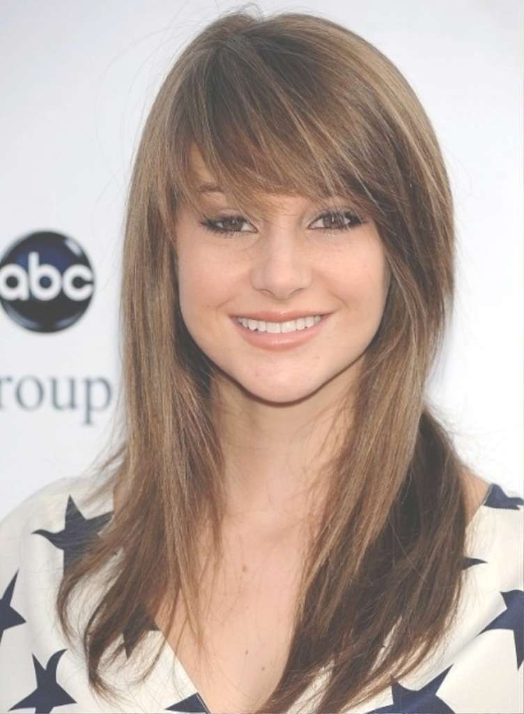 Long Haircuts With Layers And Side Swept Bangs Medium Length Pertaining To Best And Newest Medium Haircuts With Layers And Side Swept Bangs (Photo 21 of 25)