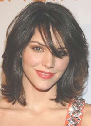 Look Great With These 5 Shoulder Length Hairstyles Regarding Best And Newest Medium Hairstyles With Bangs And Layers (Photo 22 of 25)