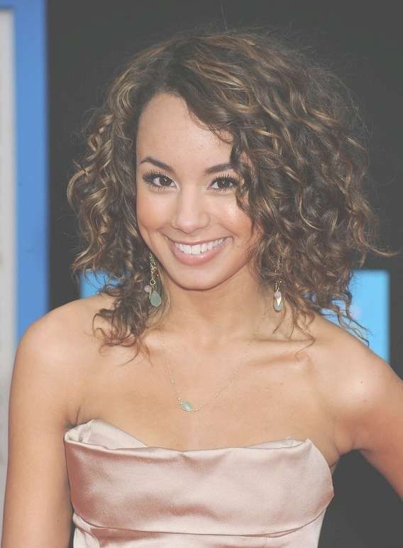 Medium Curly Hairstyles – Hairstyles Weekly In Latest Medium Haircuts For Very Curly Hair (Photo 18 of 25)