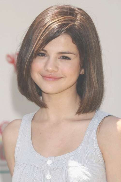 Medium Length Hairstyles Round Face Shapes With Recent Medium Haircuts Styles For Round Faces (Photo 10 of 25)