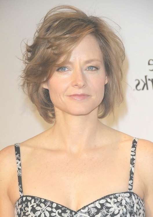 Messy Medium Bob – Natural And Trendy: Jodie Foster's Haircut Intended For Most Up To Date Stylish Medium Haircuts For Women Over  (View 1 of 25)