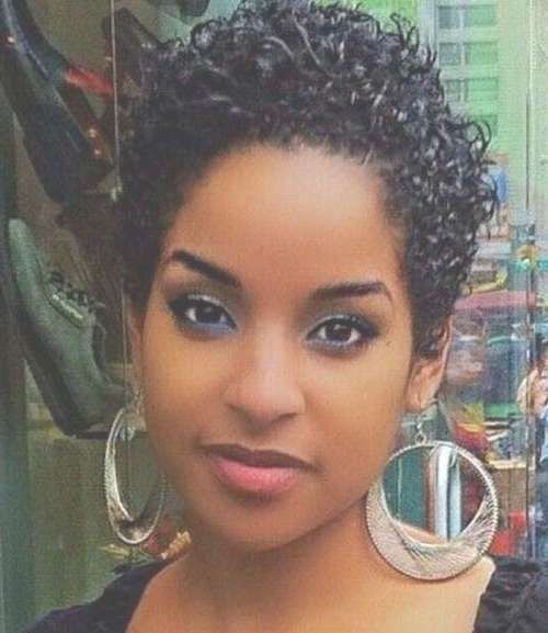 Short Hairstyles For Black Women With Round Faces | Short For Most Current Medium Haircuts For Black Women With Oval Faces (View 21 of 25)