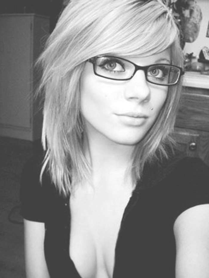 Short To Medium Length Hairstyles With Glasses | Hair | Pinterest Intended For Most Up To Date Medium Hairstyles With Glasses (View 1 of 25)