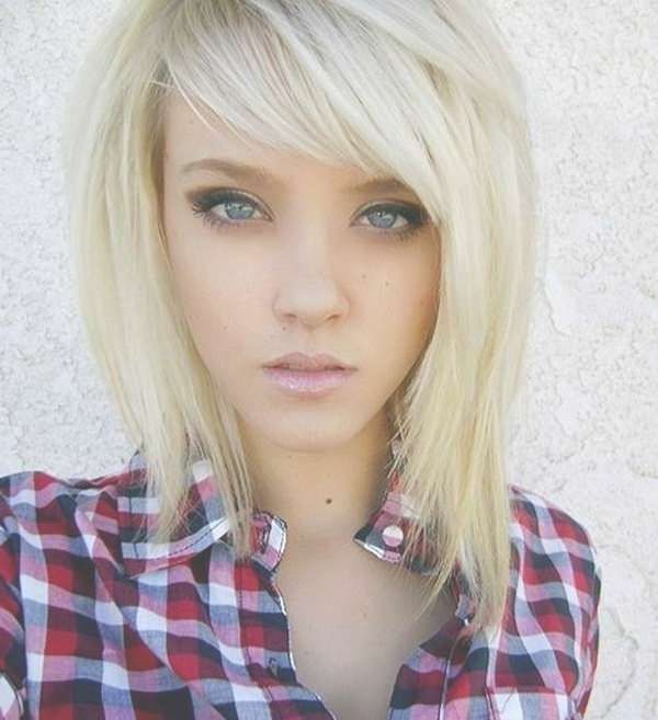 Stunning Hairstyles For Long Faces – Hairstyle For Women With Newest Medium Hairstyles For Women With Long Faces (Photo 24 of 25)