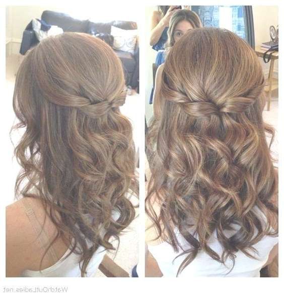 Unique Formal Hairstyles Medium Hair Down Homecoming Hairstyles Within Best And Newest Homecoming Medium Hairstyles (Photo 1 of 15)