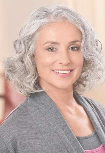 Weiche Traumwellen | Shoulder Length Hair, Shoulder Length And Within Latest Medium Haircuts For Grey Hair (Photo 11 of 25)