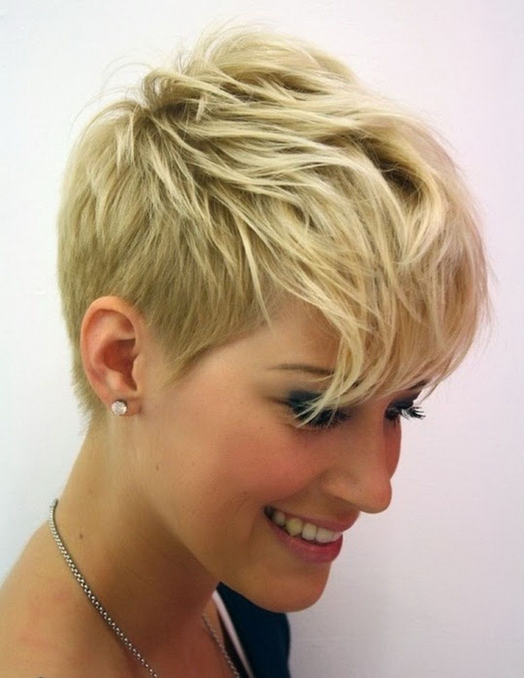 24 Cool Looking Short Hairstyles For Summer | Styles Weekly Within 2018 Unique Pixie Hairstyles (View 10 of 15)