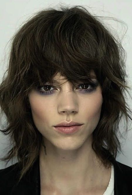 252 Best Hairstyles With Bangs Images On Pinterest | Hair Cut In Most Current Shaggy Bob Hairstyles For Thick Hair (View 9 of 15)