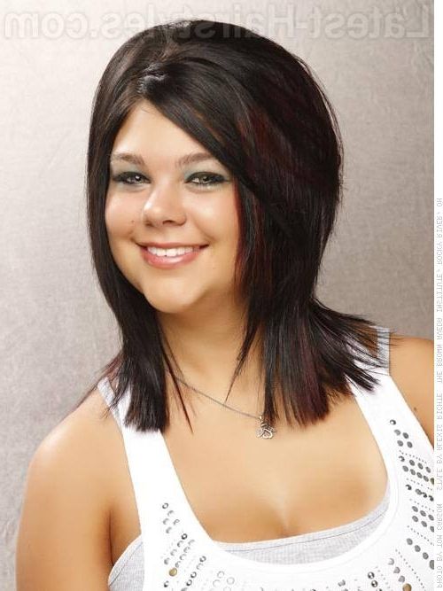 41 Chic Medium Shag Hairstyles & Haircuts For Women 2018 Within Most Recent Shaggy Hairstyles For Thick Hair (Photo 6 of 15)