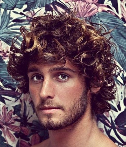 Hairstyles For Men With Curly Hair Surfer (486×567) | Hair In Best And Newest Shaggy Rogers Haircut (View 11 of 15)
