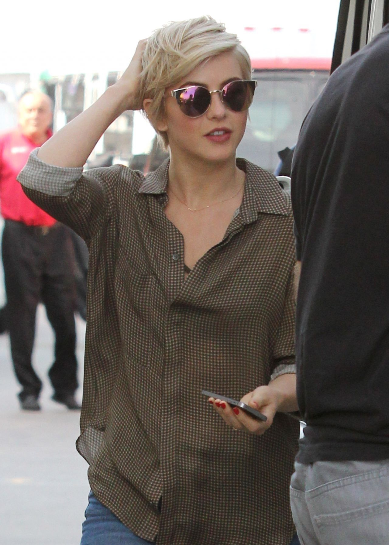 Julianne Hough Short Hair 2014 Julianne Hough At Lax Airport Throughout Most Recently Julianne Hough Pixie Hairstyles (View 4 of 16)