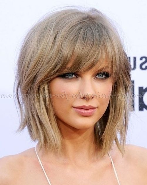 Medium Length Hairstyles For Straight Hair – Taylor Swift Shaggy Regarding Most Popular Shaggy Bob Cut Hairstyles (Photo 15 of 15)
