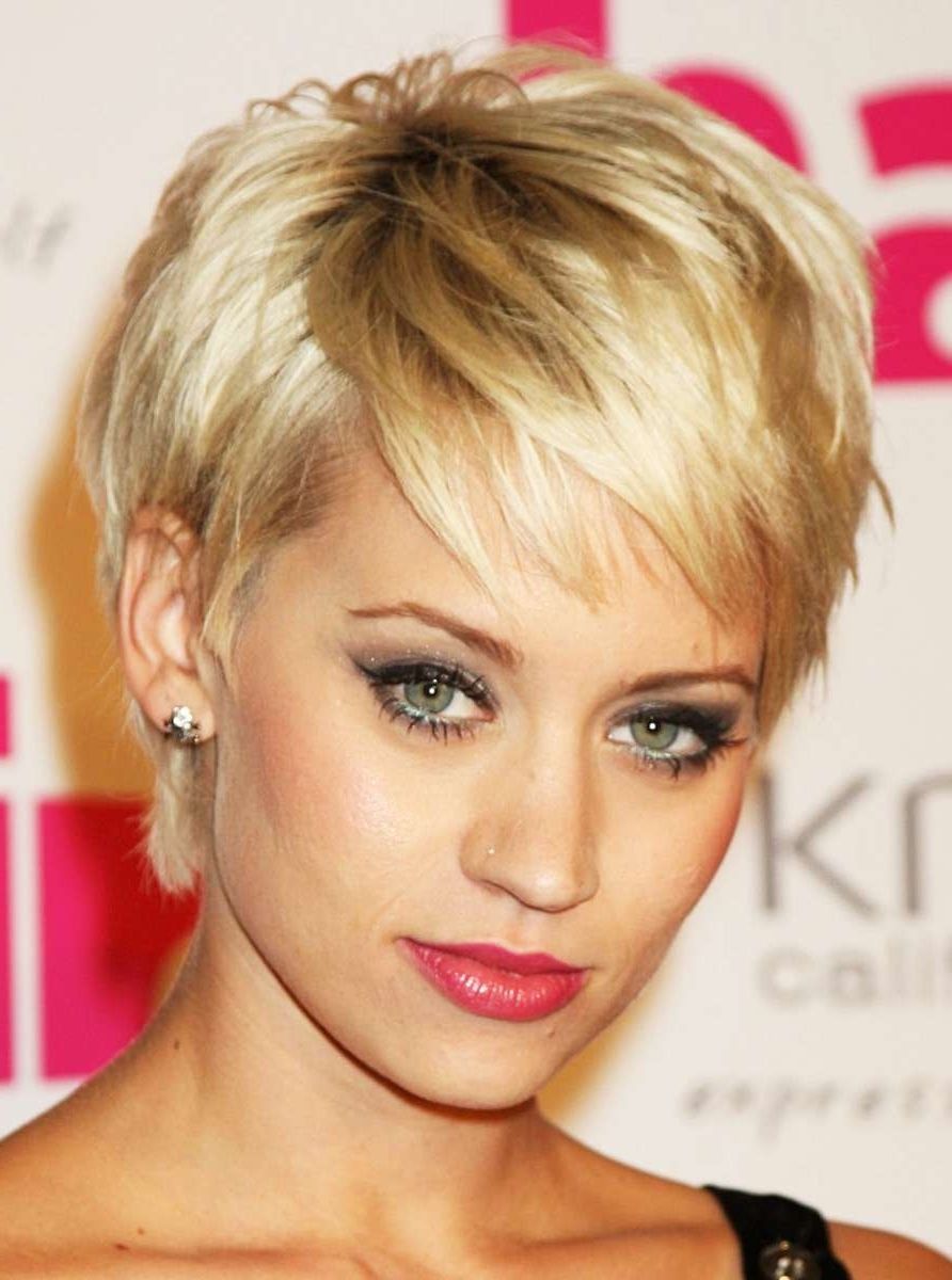 Pixie Haircuts : Layered Pixie Haircut: Straight Short Hair Throughout Current Short Pixie Hairstyles For Straight Hair (View 11 of 15)