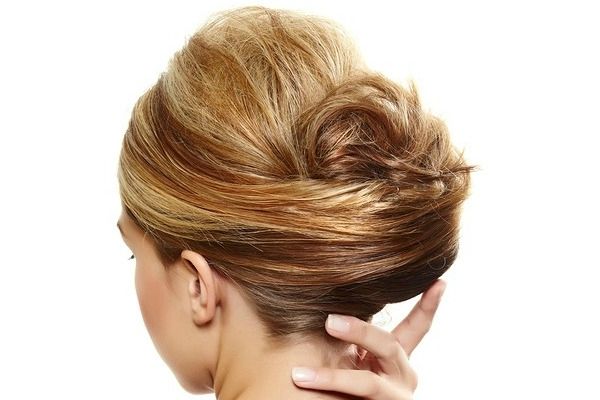 10 Easy (& Glamorous!) Updos For Medium Length Hair In Most Popular Easy Hair Updos For Medium Length Hair (View 6 of 15)