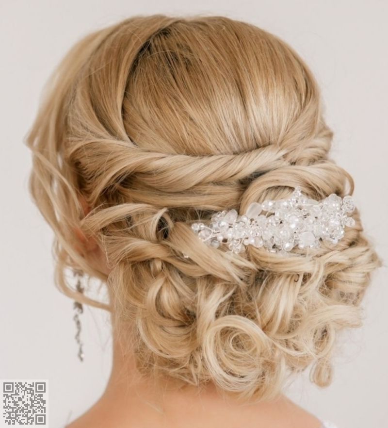 23. A #barrette – 33 Stunning #wedding Hairstyles For Your Big Day In Most Recently Updo Hairstyles For Sweet 16 (Photo 5 of 15)