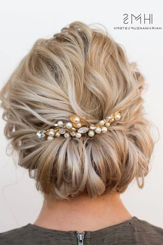 27 Chic Updos For Medium Hair | Hair Style, Up Dos And Wedding Regarding Latest Wedding Updos For Medium Hair (View 12 of 15)