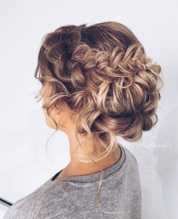 29 Charming Bride's Wedding Hairstyles For Naturally Curly Hair Within Recent Updo Hairstyles For Super Curly Hair (View 13 of 15)