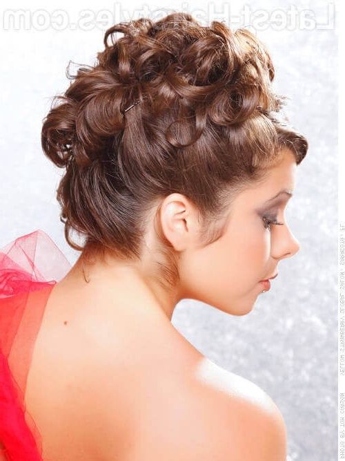 36 Curly Updos For Curly Hair (see These Cute Ideas For 2018) Intended For Most Recently Wavy Hair Updo Hairstyles (Photo 12 of 15)