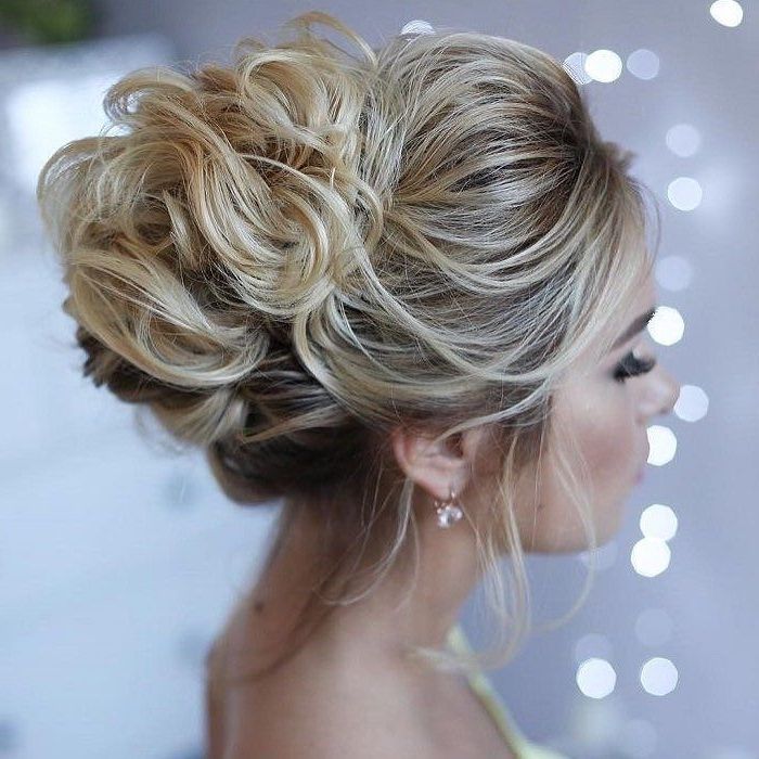 Featured Photo of 15 Photos Messy Updos for Medium Hair