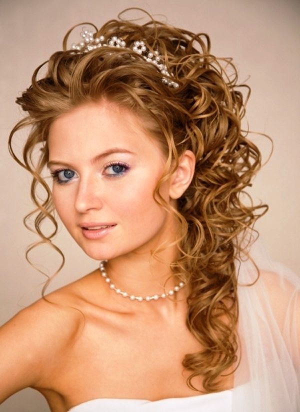 The Curly Wedding Hairstyles Are Trendy And In Summer 2014, Was In Best And Newest Curly Long Updos For Wedding (View 7 of 15)
